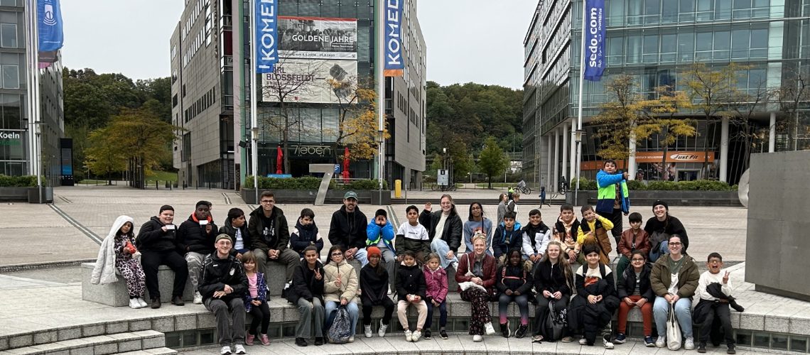 Sonnengruppe, Jedis & Coole Gruppe beim Wilden Roboter